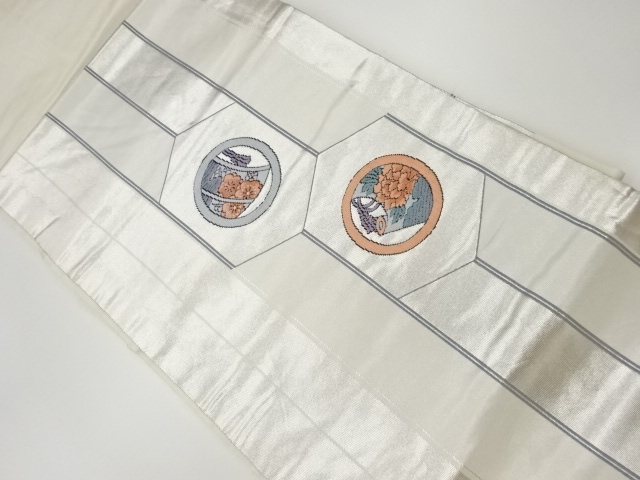 縞に亀甲・梅・牡丹模様織出し名古屋帯